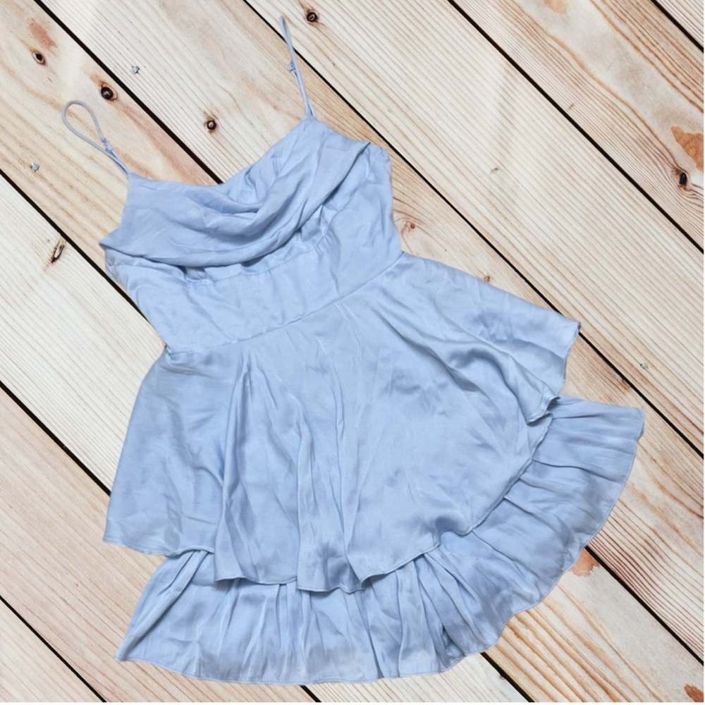 Saints + Secrets (Selfie Leslie) S blue flounce romper - Picture 2 of 11